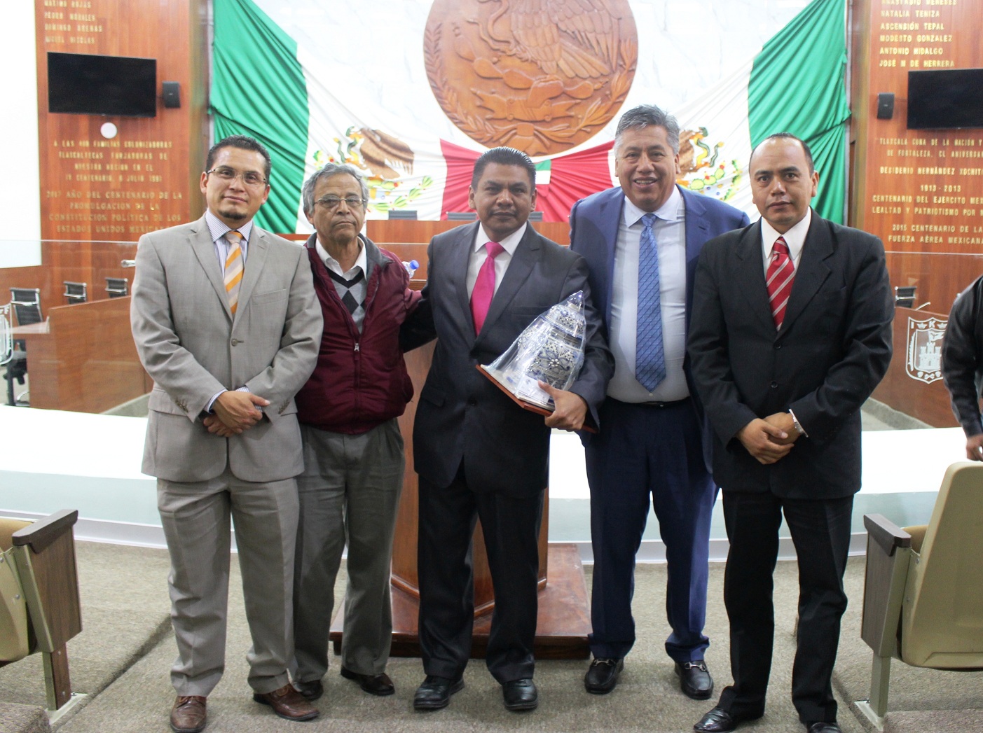 Disertan en Congreso conferencia magistral